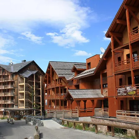 Noemys Deneb Lägenhetshotell 4*